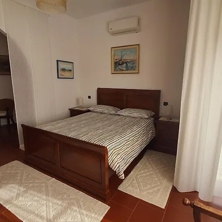Sa Domu De Su Poeta Guest house Villacidro