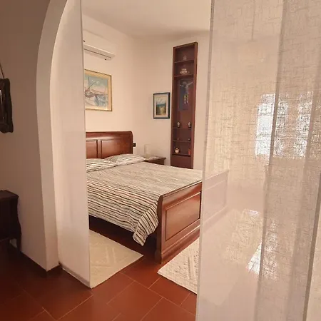 Guest house Sa Domu De Su Poeta *